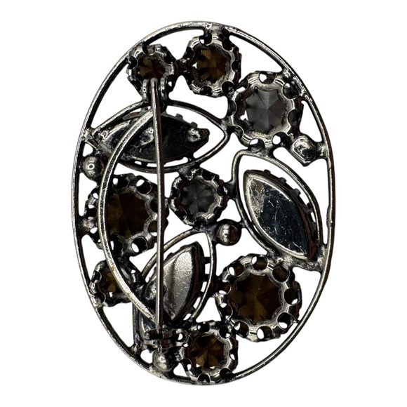 Vintage Green AB Rhinestone Brooch – Oval Filigree Setting‎ – 2” Statement Pin - Picture 5 of 6